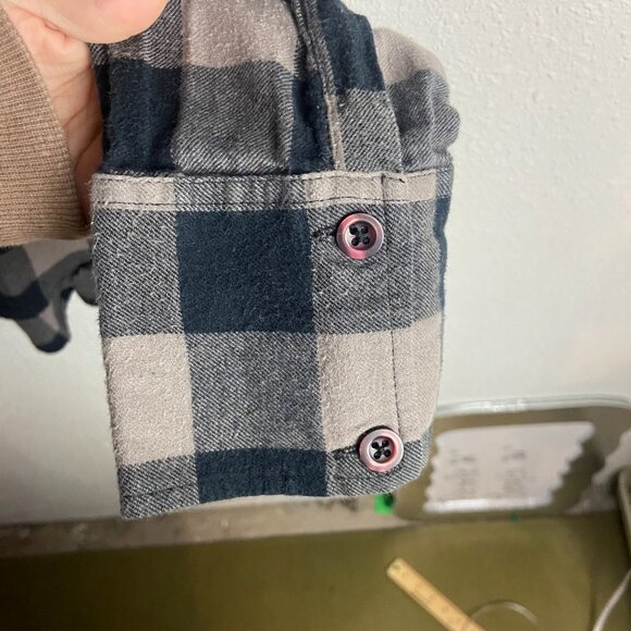 Roxy Size Large Flannel Gingham Plaid Button Down Shirt Grey Black Grunge Fall - Picture 4 of 7